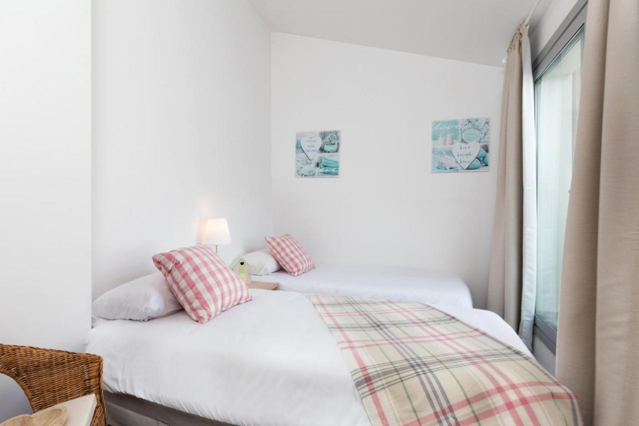 Apartamentos Cornellalux 2 Курналя-да-Любрагат Екстер'єр фото